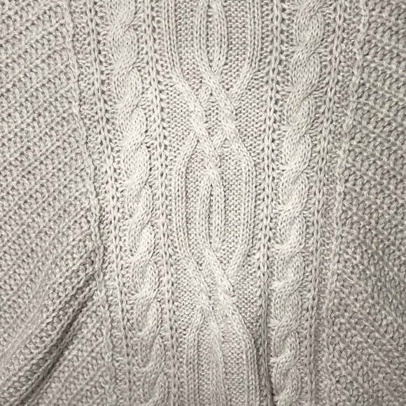 Caroll Paris Gray Cable Knit Mohair,Wool & Alpaca Blend Turtleneck Woman’s Shawl - Picture 7 of 12
